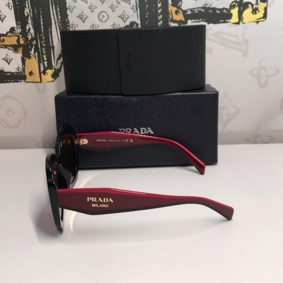 New Authentic Prada Black & Red Sunglasses – Modern Luxury Design PR16Y - Picture 10 of 13